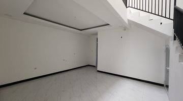 Gambar 5 Rumah baru di Citra Garden 5 siap huni, 3 lantai, unfurnished