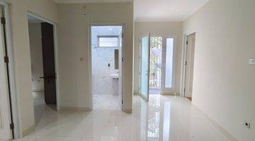 Gambar 3 Dijual Rumah Interior Semi Furnish 