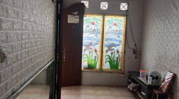 Gambar 1 Dijual Rumah 2 Lantai Kondisi Bagus Pondok Ungu Permai, Bekasi, 032