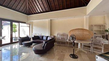 Gambar 1 4 Bedroom, Villa For Rent 280 Million Per Year, Jimbaran Bali. 