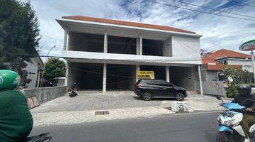 Gambar 3 Premium, Strategic Area For Your Business Opening 1 Unit Left Shophouse Ruko Ready For Rent 300 Million Yearly Nego. Second Floor It s The One Available Still Berawa 2 Minutes From Famous Berawa Beach