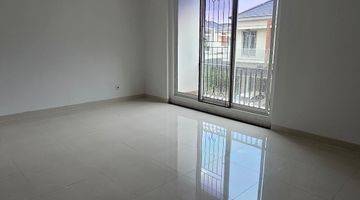 Gambar 5 Rumah Cluster Riviera Kelapa Gading Minimalis