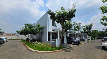 Gambar 1 Rumah 2 Lantai Full Furnished di BSD