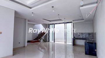 Gambar 3 Rumah Brandnew Townhouse Area Andara Jakarta Selatan