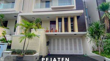 Gambar 1 Dijual Rumah Cantik Dalam Townhouse Di Pejaten Barat