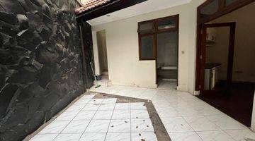 Gambar 4 Sewa Rumah 2 Lantai di Terusan Sutami