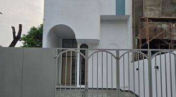 Gambar 2 Rumah Brand New Little Santorini Jakarta Barat