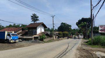 Gambar 5 Tanah di Parung Panjang, Bogor Samping Samanea Hill