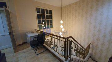 Gambar 5 Rumah Tipe Modern 2 Lantai di Kota Wisata Semi Furnished