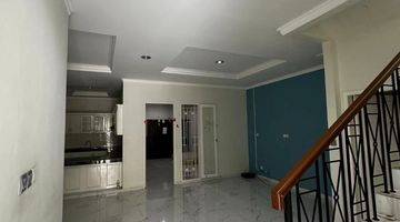 Gambar 5 Dijual Rumah Taman Grisenda Pik 200m² 4+1 BR 2 Lantai