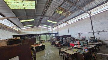 Gambar 5 Gudang Workshop Akses Container di DaanMogot