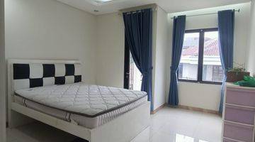 Gambar 2 Rumah 2 Lantai Bagus Furnished SHM di Pulomas Raya, Jakarta Timur