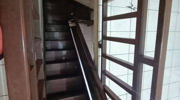 Gambar 3 Rumah 2 Lantai Unfurnished SHM di Jalan Balap Sepeda, Jakarta Timur