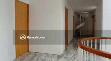 Gambar 5 Jual Rumah Baru Designed By Ateiler Riri Di Pondok Indah