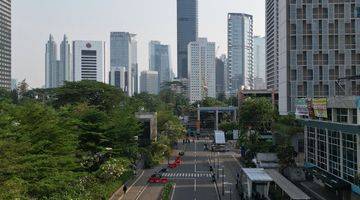 Gambar 4 Gedung Kantor Di Tengah Pusat Bisnis,  Perkantoran Sudirman Dan  Thamrin 