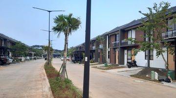 Gambar 1  Rumah Unfurnished Bagus SHM - Sertifikat Hak Milik di Jl Utama Pinangsia Raya  Boulevard Raya Row 15 M Samping Perumahan Taman Holanda, Lippo Karawaci