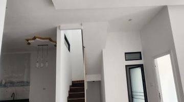 Gambar 2  Rumah 3 Lantai Semi Furnished Bagus OTHER - PPJB, Girik, Adat, dll di Jl Nusaloka Blok Q2 No.6 BSD Tangerang, BSD