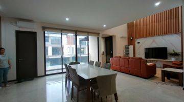 Gambar 4 Rumah Mewah Full Furnish Ada Lift Di Zora Bsd