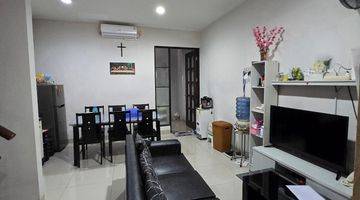 Gambar 1 Rumah Green Lake City, 4 Kamar Tidur, Shm, Siap Huni