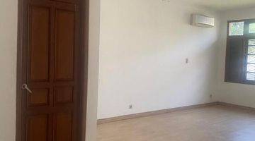 Gambar 5 Sdy, Dijual Rumah 2 Lantai Bagus di Jalan Flamboyan, Cipete 