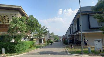 Gambar 3 Rumah Hoek Dpn Clubhouse Di Kingspoint Residence, Dekat Sumbek