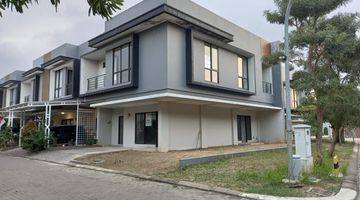 Gambar 1 Rumah Hoek Dpn Clubhouse Di Kingspoint Residence, Dekat Sumbek