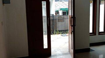 Gambar 3 Rumah 2 Lantai Hibrida Kelapa Gading Dijual