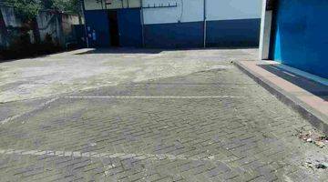 Gambar 2 Ruang Usaha Mainroad Soekarno Hatta Strategis