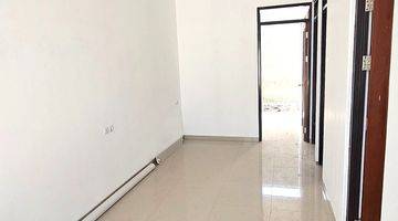 Gambar 2 Rumah 2 Lantai Baru Unfurnished SHM di Villa Cemara Cikoneng, Bandung