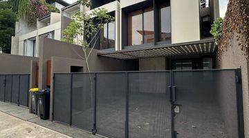 Gambar 2 Rumah Brand New 3 Lantai Bagus Unfurnished SHM di Kemang, Jakarta Selatan