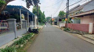 Gambar 4 Rumah Lama di Jl Bambu Duri I Duren Sawit Harga Menarik