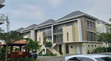 Gambar 5 Dijual Rumah Mewah 3 lantai di Summarecon Bekasi