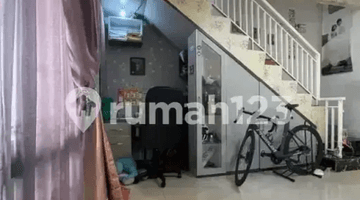 Gambar 5 Rumah 2 Lantai Sudah Renovasi Furnished SHM di Grand Duta , Tangerang