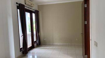 Gambar 3 Dijual Rumah 2 Lantai Bagus di Cluster Banyan Ville The Green Bsd Tangerang Selatan, Tangerang