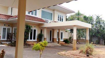 Gambar 4  Rumah Mewah Semi Furnished SHM Lokasi Jakarta Barat Ay