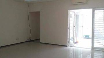 Gambar 5 Rumah Murah 1,5 Lantai Minimalis Modern Semi Furnished Siap Huni Dekat Pasar Modern Di Woodland Citraland Surabaya Barat