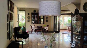 Gambar 5 Dijual Rumah Modern Tropical Furnished Lokasi Strategis di Jakarta Selatan 