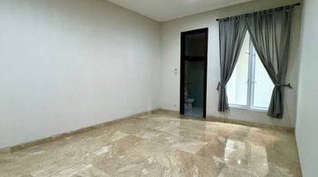 Gambar 4 Disewakan Rumah Modern Semi Furnished di Jakarta Selatan 