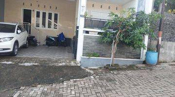 Gambar 1 Dijual rumah 2 Lantai Bagus SHM