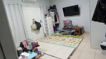 Gambar 5 Rumah strategis 2 lantai di jalan Mangga Duri Kepa