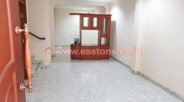 Gambar 2 Dijual Rumah 2 Lantai Bagus Unfurnished di Taman Palem, Jakarta Barat