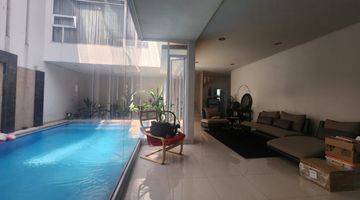 Gambar 1 Rumah Hoek 2.5 Lt With Pool Di Cluster Patagonia - Delatinos Bsd - Rumah Sultan Murah