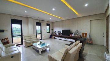 Gambar 1 Rumah dan Workshop Tepi Jalan Raya 5 LT di Cempaka Putih Jakarta L2-240270