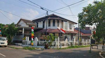 Gambar 1 Rumah Hook Di Perumahan Billymoon Jakarta Timur