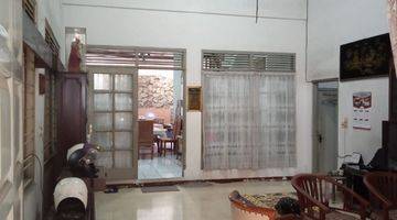 Gambar 4 Dijual Rumah 2 Lantai Lokasi Jl. Radio, Kebayoran Baru