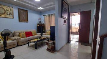 Gambar 2 Jual Rumah Hoek ,cocok Untuk Usaha,pinggir Jalan Ramai,tangerang