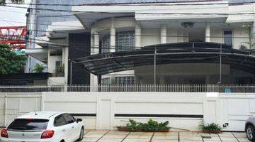 Gambar 1 Rumah Gading Design Interior Kondisi Full Furnish Luas 377m Posisi Hook