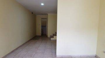 Gambar 5 Rumah 2 Lantai Shm Gading Arcadia, Kelapa Gading, Jakarta Utara