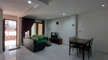 Gambar 1 Rumah 2.5 lantai Furnished Di Kelapa Gading