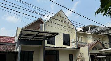 Gambar 1 Dijual Rumah 2 Lantai di Nusa Loka Bsd  